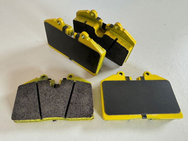 Alcon PNP4436X519S.4 RS29 Pad Set (4 Pot Rear - CAR3659)