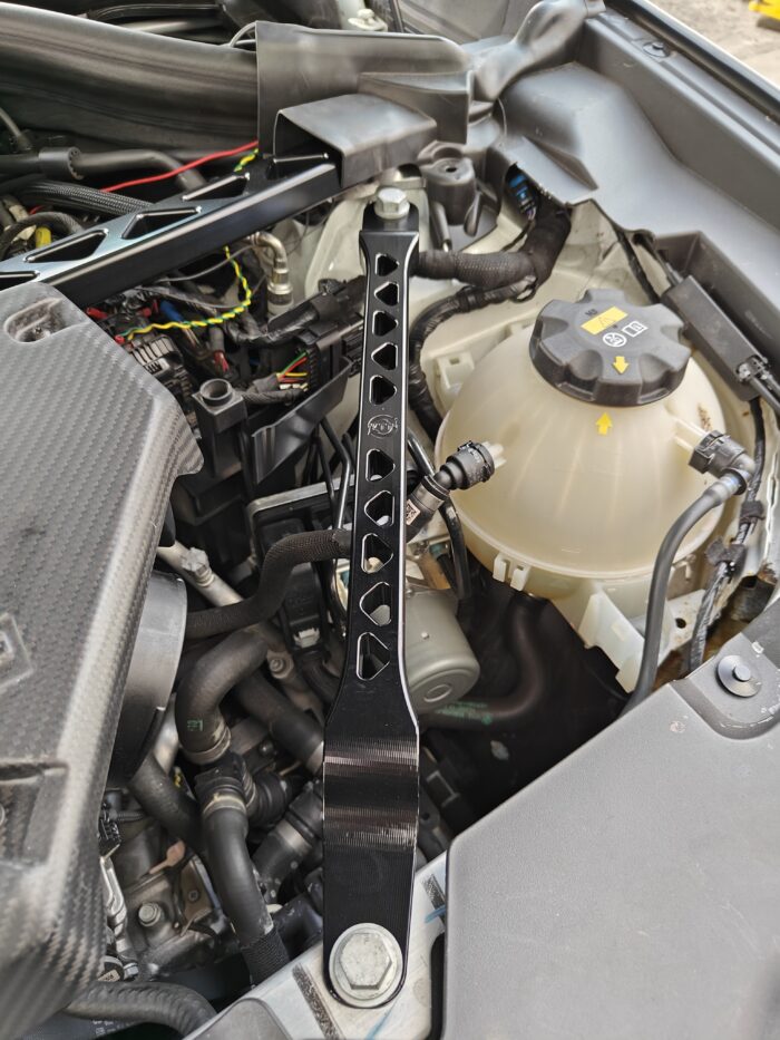 VTT-F9X-STRUT F9X X3/4M Billet Aluminum short Strut Braces