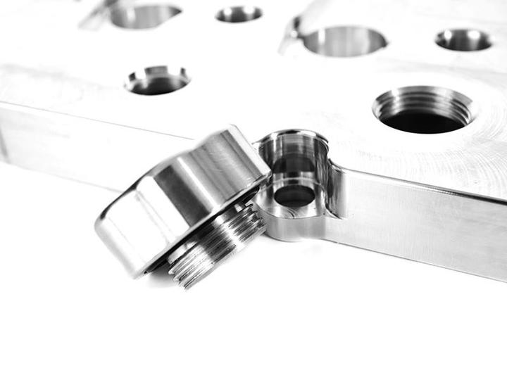 Integrated Engineering Audi Volkswagen 2.0T B6 B7 C6 MK2 MK5 Billet Valve Cover (A4, GTI, Jetta & Passat) ML Performance EU