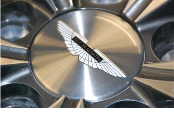 Aston Martin HY53-1A096-FA Wheel Centre Badge (Silver-Black Inlay) | ML Performance EU Car Parts