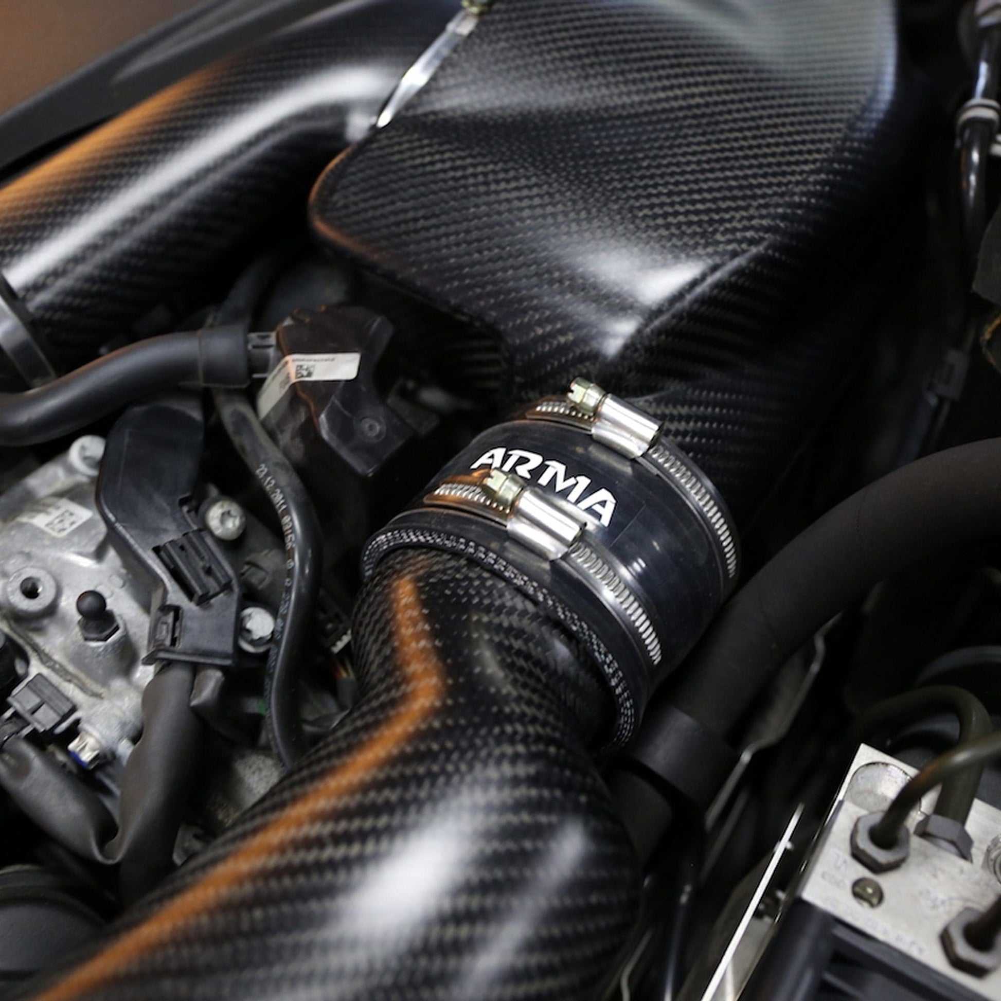 MANHART ARMABZCL63-AGLOSS CARBON AIR INTAKE FOR MERCEDES-BENZ CLS 63 AMG